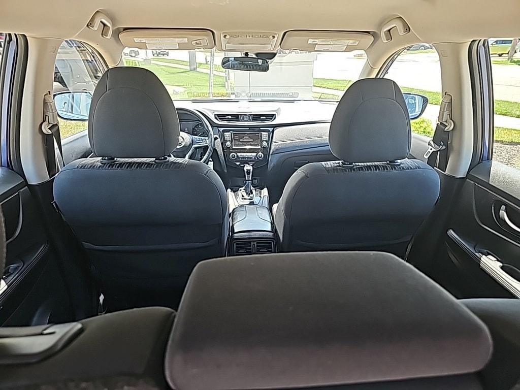 used 2019 Nissan Rogue car, priced at $13,681