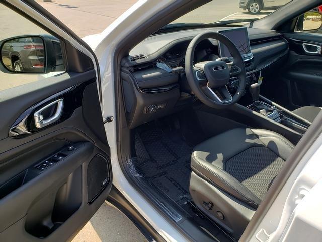 new 2025 Jeep Compass car, priced at $36,110