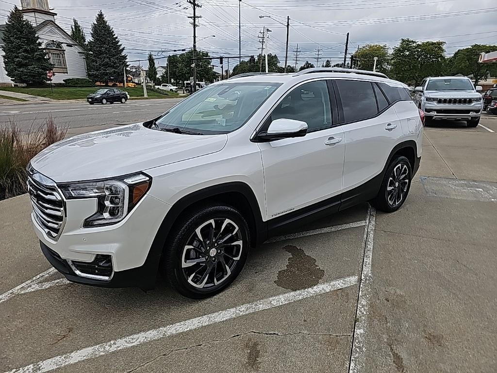 used 2023 GMC Terrain car, priced at $24,981