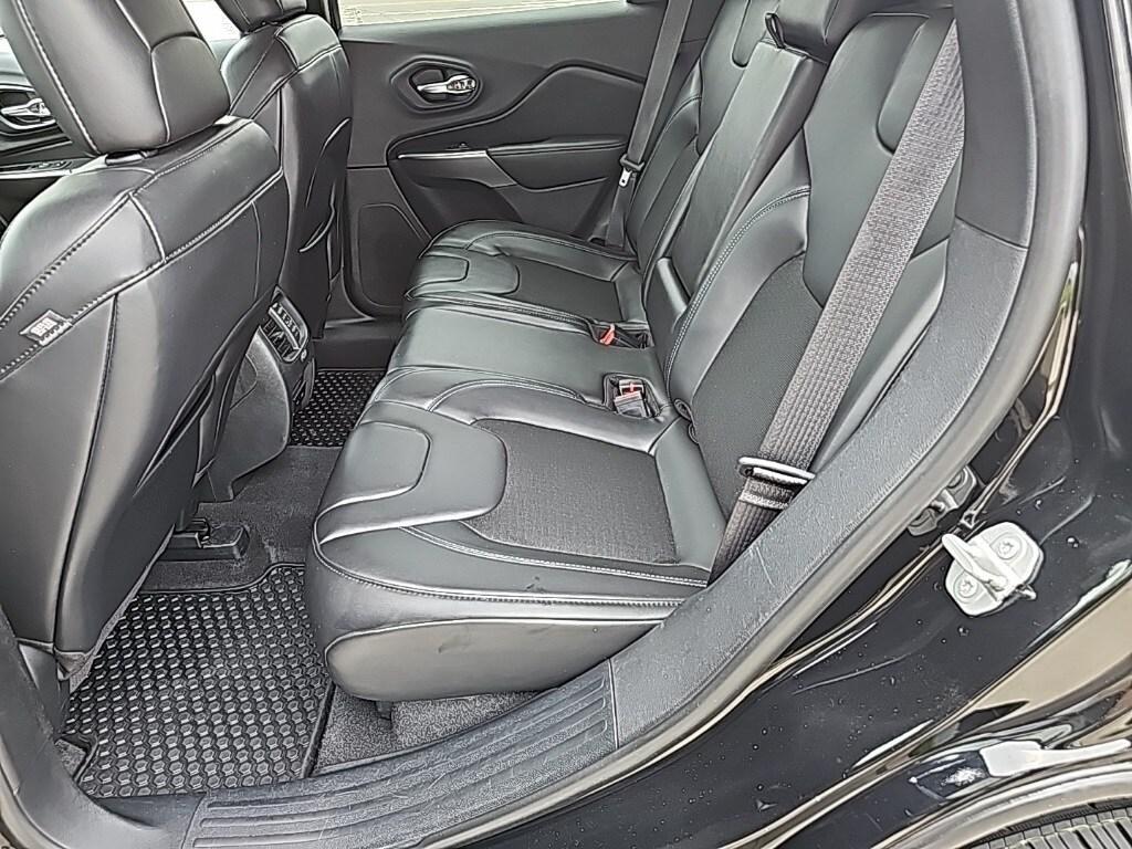 used 2020 Jeep Cherokee car, priced at $18,881