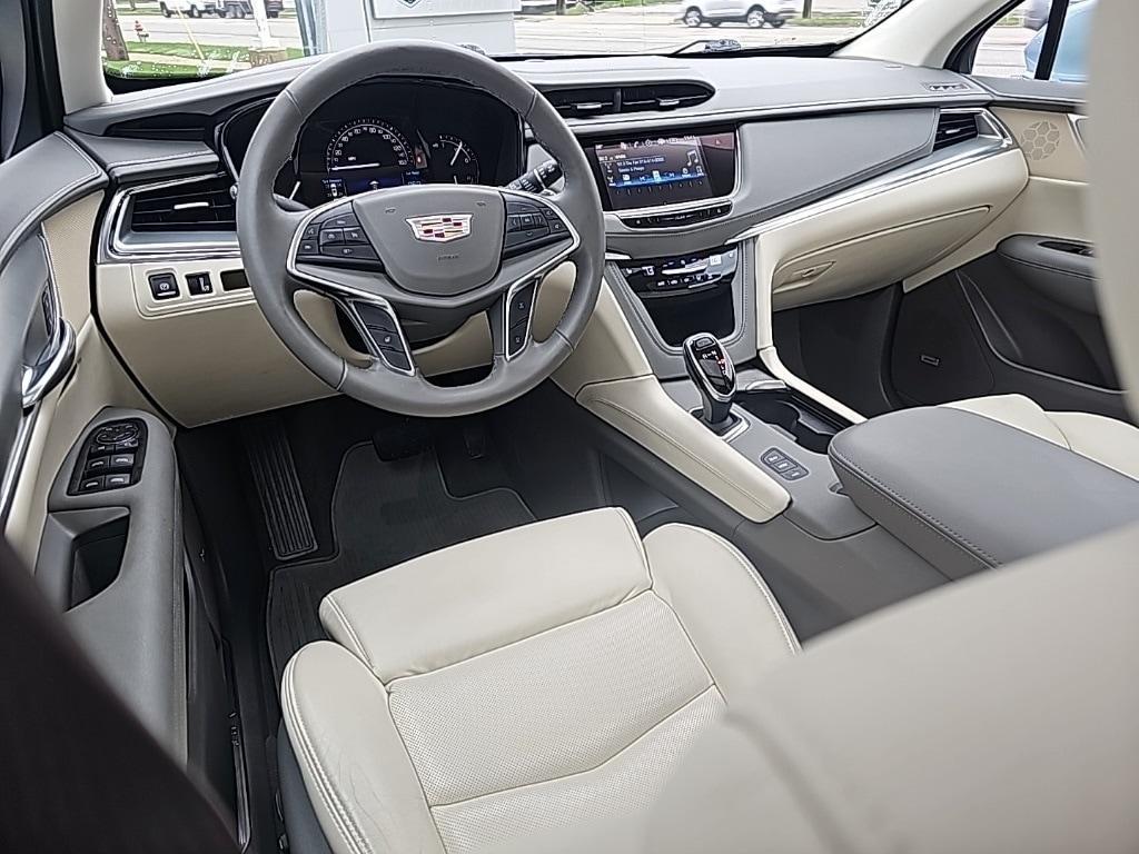 used 2017 Cadillac XT5 car, priced at $19,481