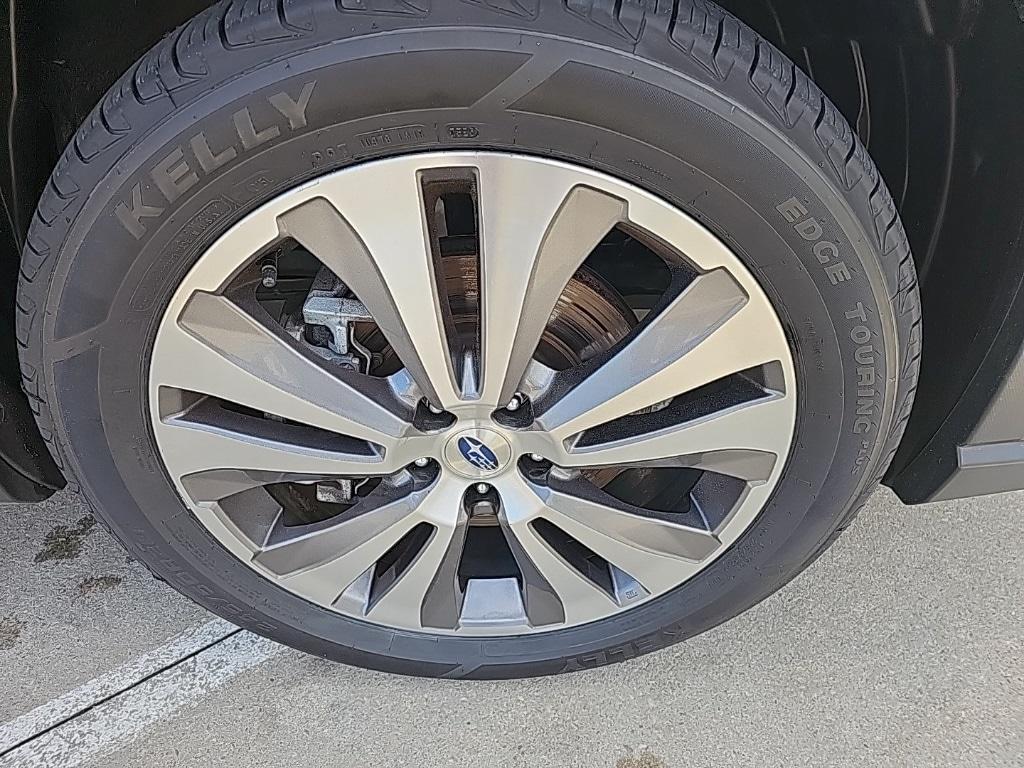 used 2022 Subaru Ascent car, priced at $35,481