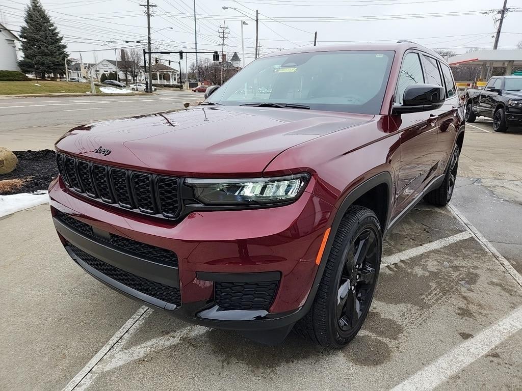used 2024 Jeep Grand Cherokee L car, priced at $39,981