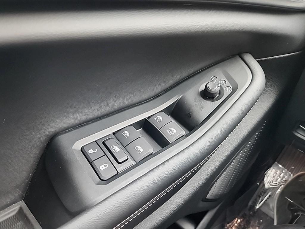 used 2024 Jeep Grand Cherokee L car, priced at $39,981