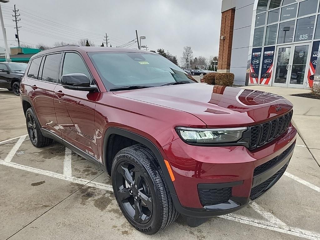 used 2024 Jeep Grand Cherokee L car, priced at $39,981
