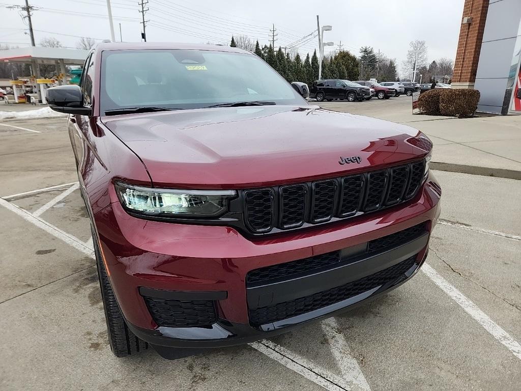 used 2024 Jeep Grand Cherokee L car, priced at $39,981