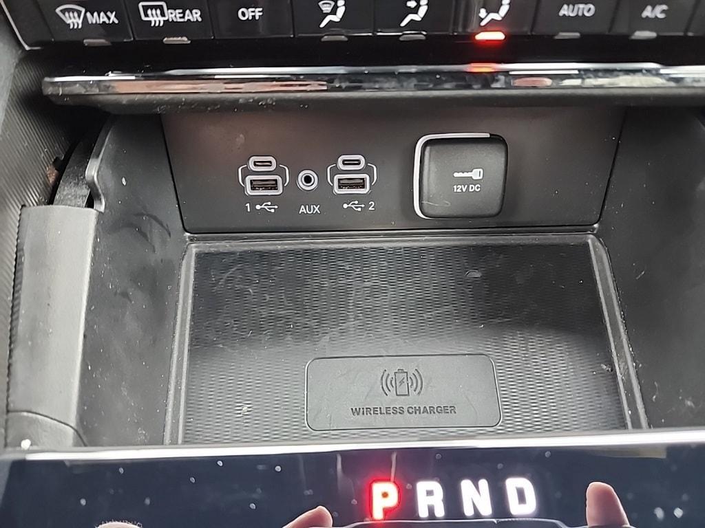 used 2024 Jeep Grand Cherokee L car, priced at $39,981