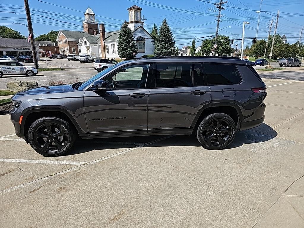 used 2022 Jeep Grand Cherokee L car, priced at $30,481