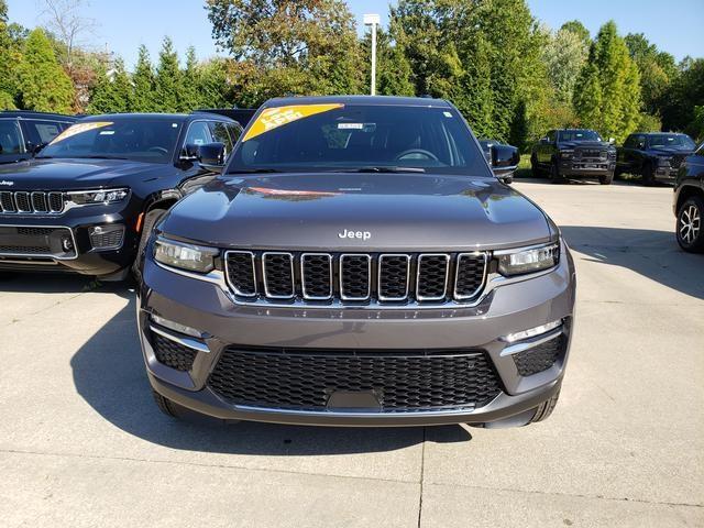 new 2025 Jeep Grand Cherokee car, priced at $44,495