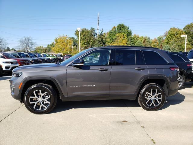 new 2025 Jeep Grand Cherokee car, priced at $44,495