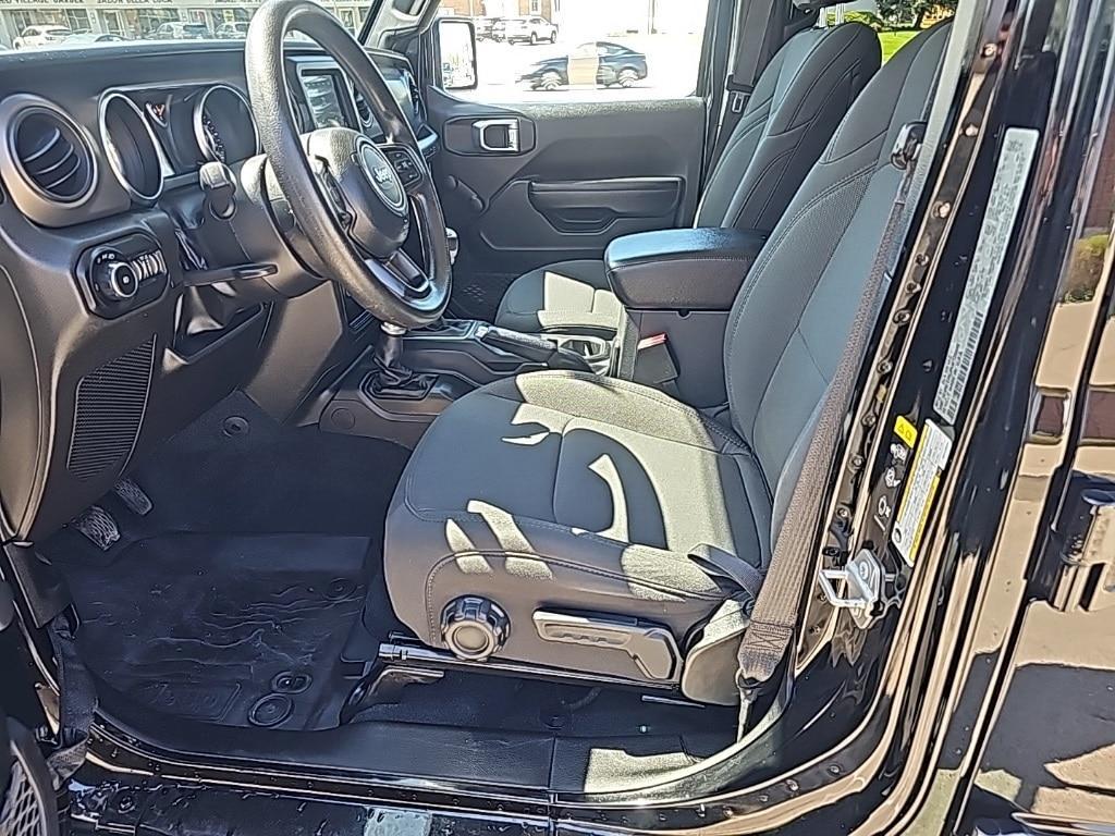 used 2022 Jeep Wrangler Unlimited car, priced at $28,981