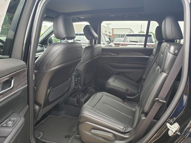new 2025 Jeep Grand Cherokee L car, priced at $50,610