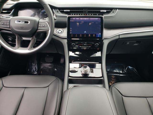 new 2025 Jeep Grand Cherokee L car, priced at $50,610