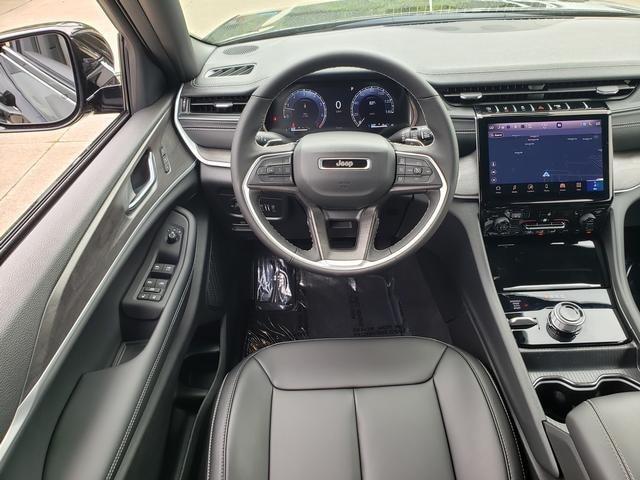 new 2025 Jeep Grand Cherokee L car, priced at $50,610
