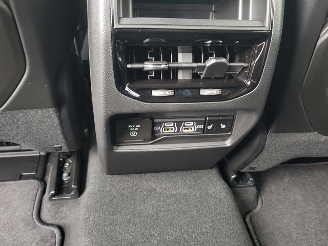 new 2025 Jeep Grand Cherokee car, priced at $47,295