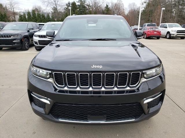 new 2025 Jeep Grand Cherokee car, priced at $47,295