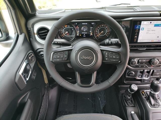 new 2025 Jeep Wrangler car, priced at $45,305