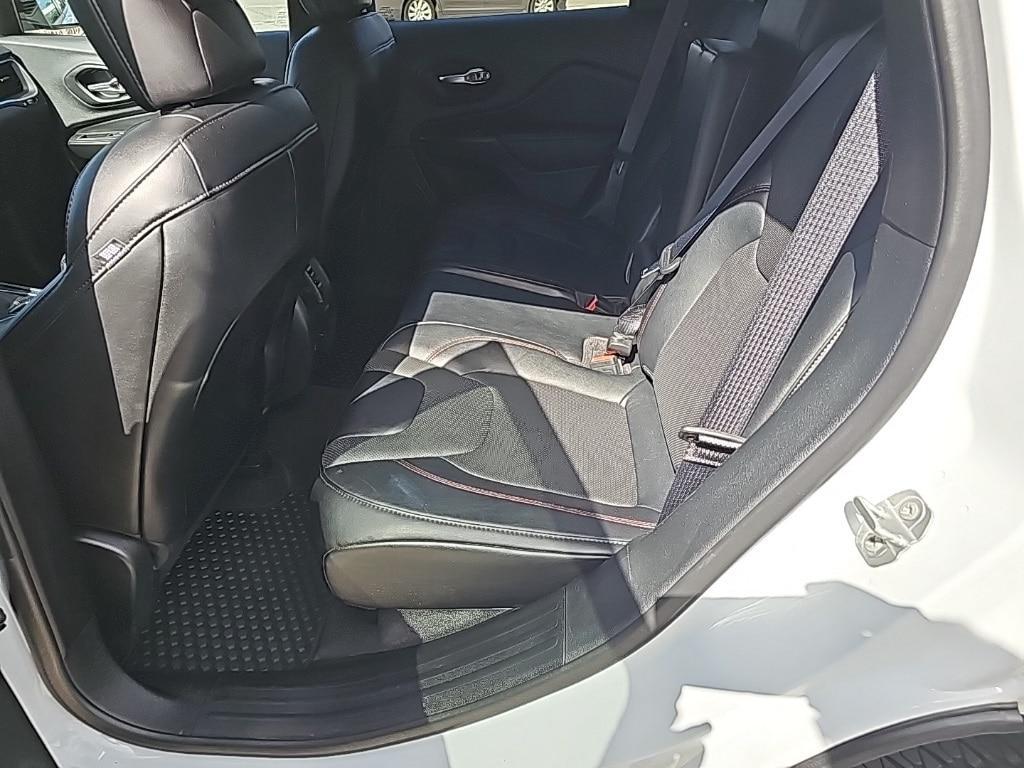 used 2022 Jeep Cherokee car, priced at $26,981