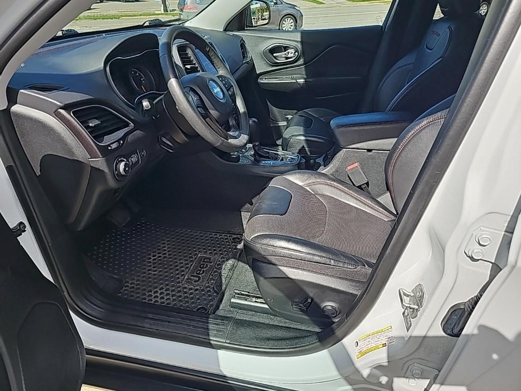 used 2022 Jeep Cherokee car, priced at $26,981