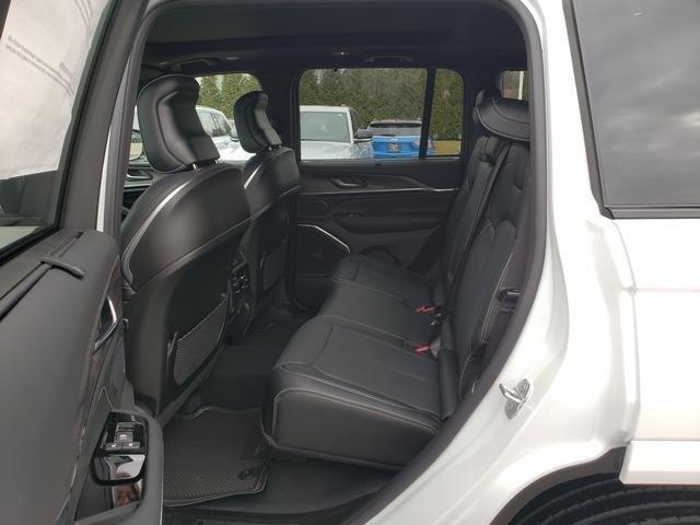 new 2025 Jeep Grand Cherokee car, priced at $66,930