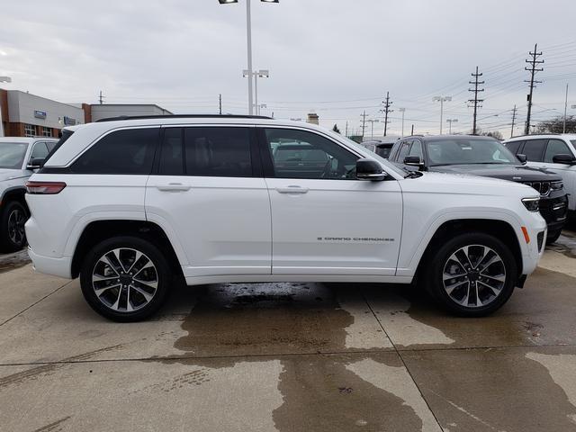 new 2025 Jeep Grand Cherokee car, priced at $65,995