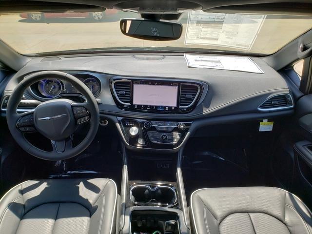 new 2025 Chrysler Pacifica car, priced at $55,840