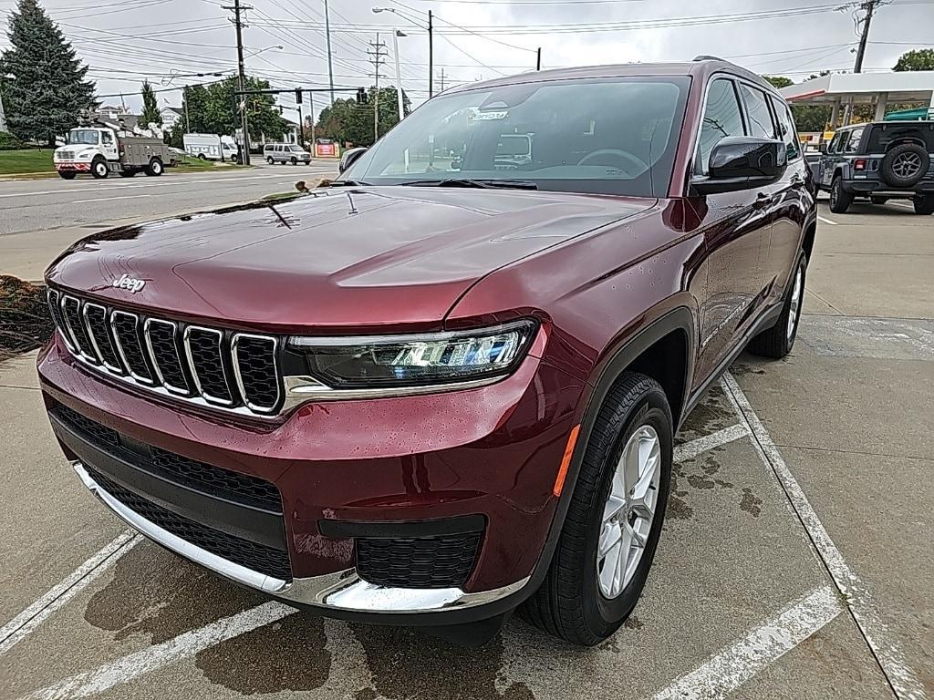 used 2024 Jeep Grand Cherokee L car, priced at $35,981