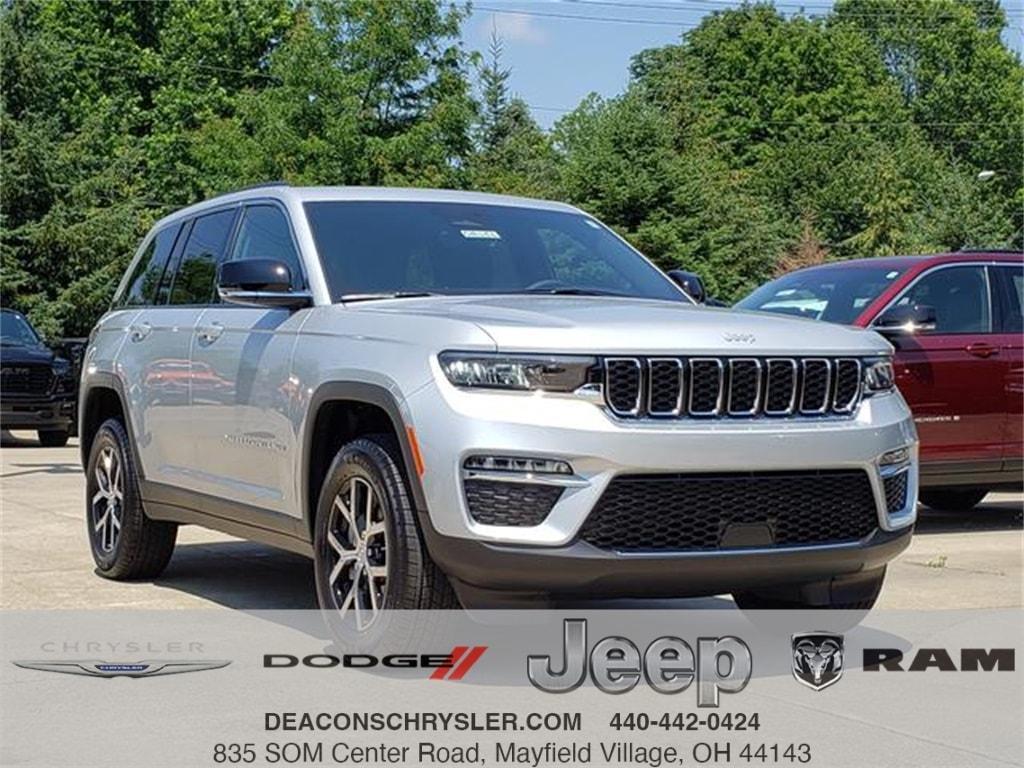 new 2025 Jeep Grand Cherokee car, priced at $45,377