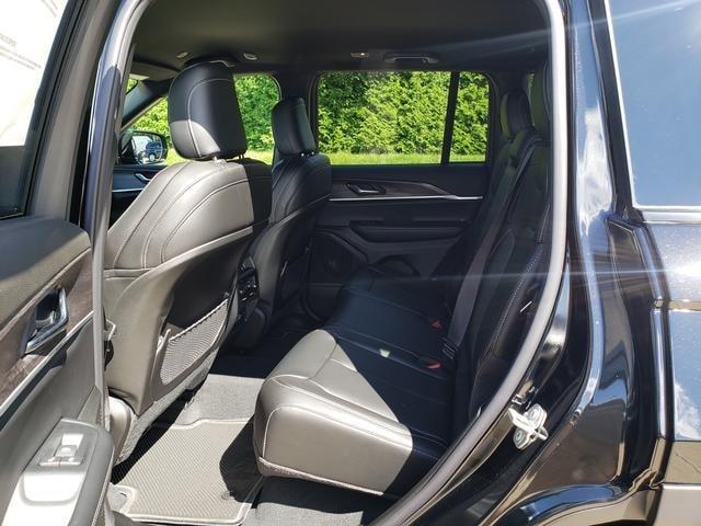 new 2025 Jeep Grand Cherokee car, priced at $44,495