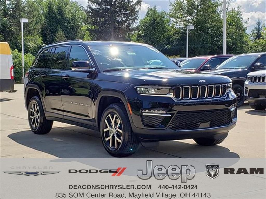 new 2025 Jeep Grand Cherokee car, priced at $44,495