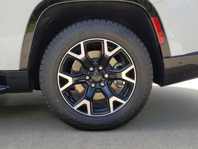 new 2025 Jeep Wagoneer car, priced at $68,942