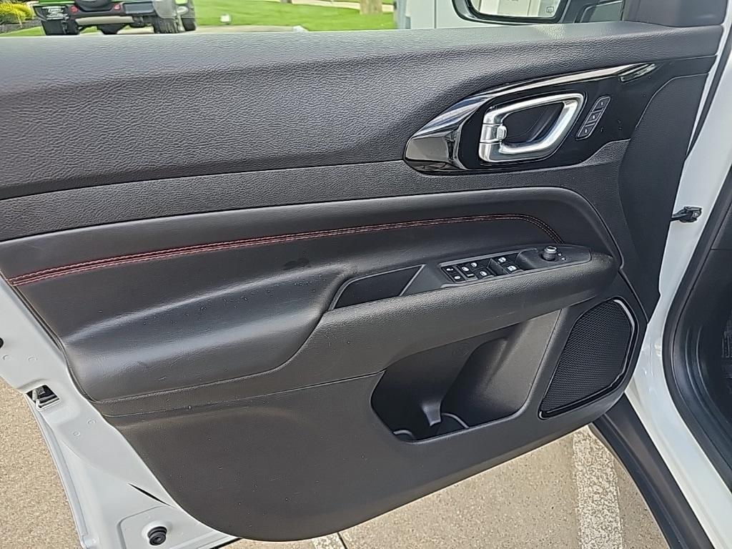 used 2023 Jeep Compass car, priced at $30,981