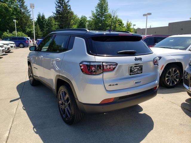 new 2025 Jeep Compass car, priced at $38,217