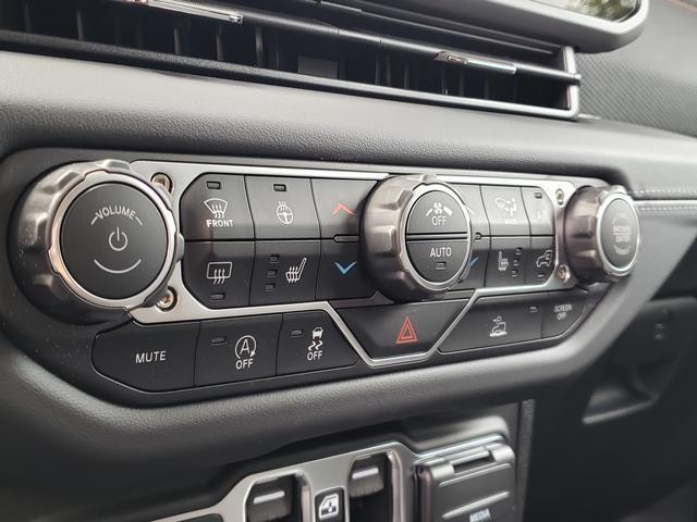 new 2025 Jeep Gladiator car, priced at $55,923