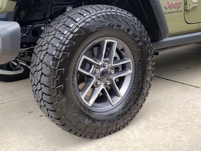 new 2025 Jeep Gladiator car, priced at $55,923
