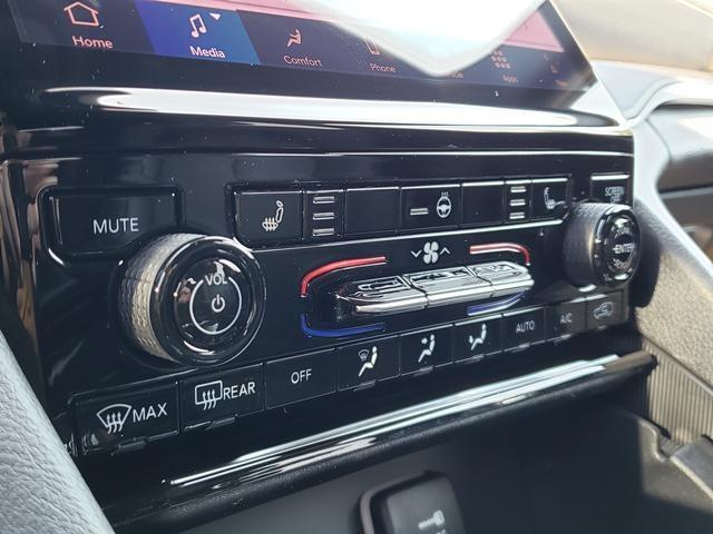 new 2025 Jeep Grand Cherokee car, priced at $47,565