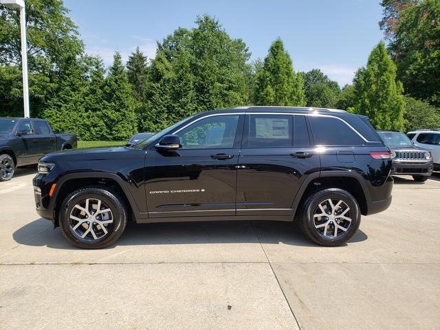new 2025 Jeep Grand Cherokee car, priced at $47,565