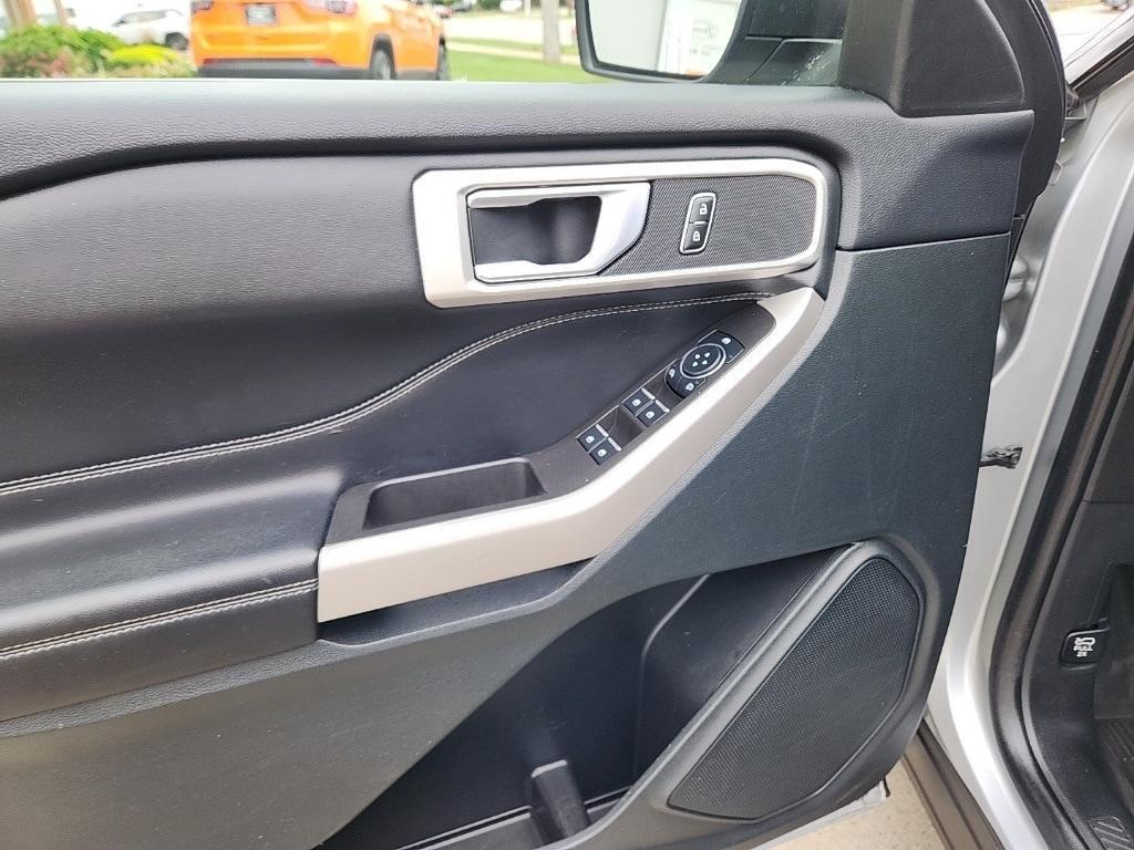 used 2023 Ford Explorer car, priced at $30,981