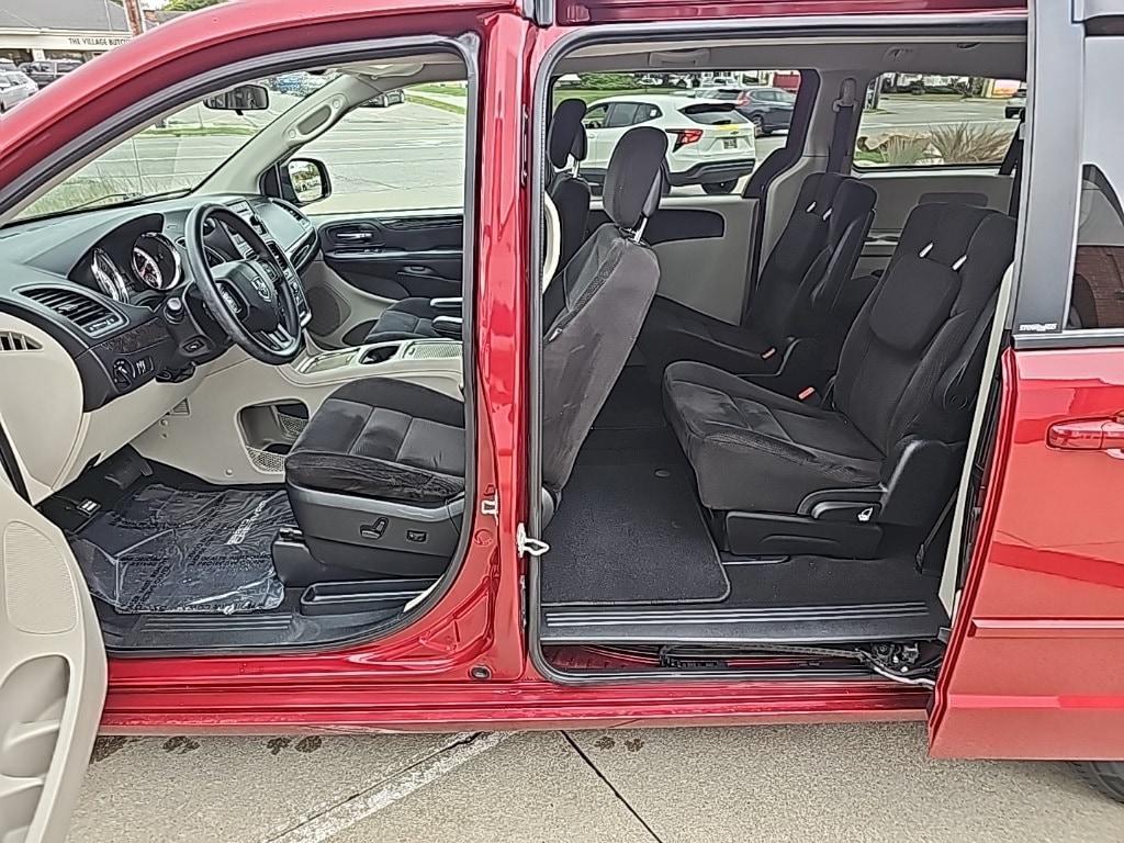 used 2014 Dodge Grand Caravan car, priced at $10,381