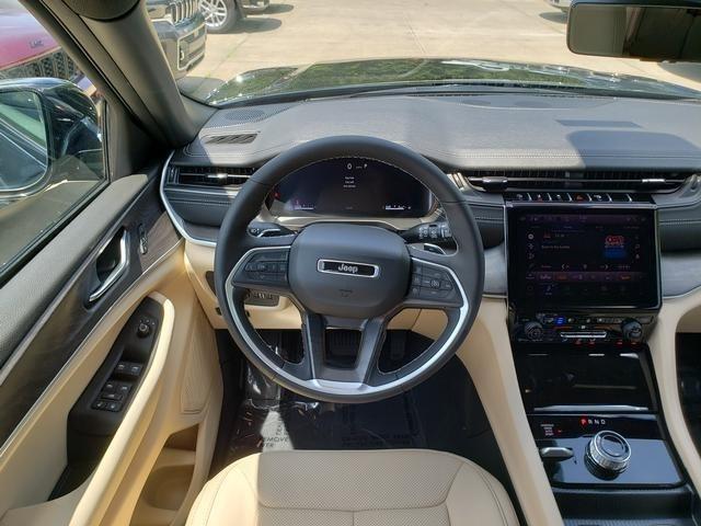 new 2025 Jeep Grand Cherokee L car, priced at $52,097