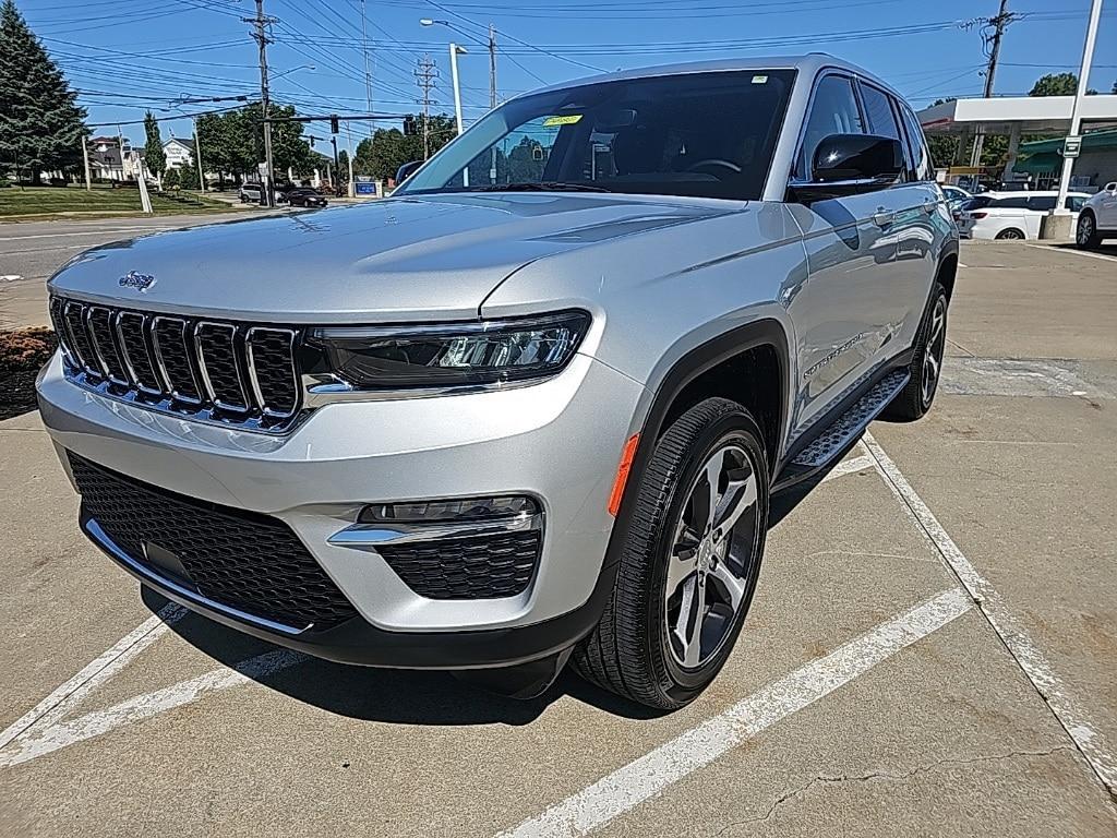 used 2023 Jeep Grand Cherokee car, priced at $36,981