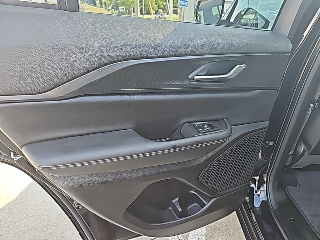 used 2023 Jeep Grand Cherokee car, priced at $39,481