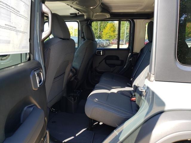 new 2025 Jeep Wrangler car, priced at $51,670