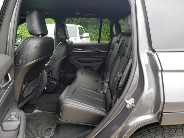 new 2025 Jeep Grand Cherokee car, priced at $46,495