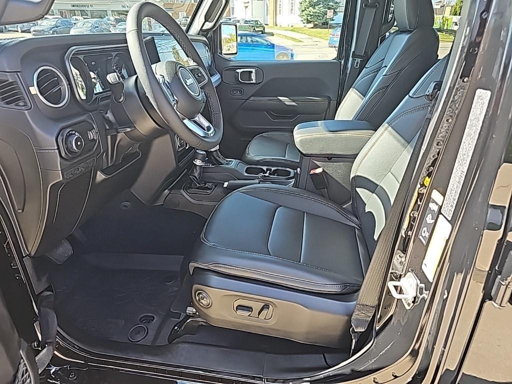 used 2025 Jeep Wrangler car, priced at $43,981