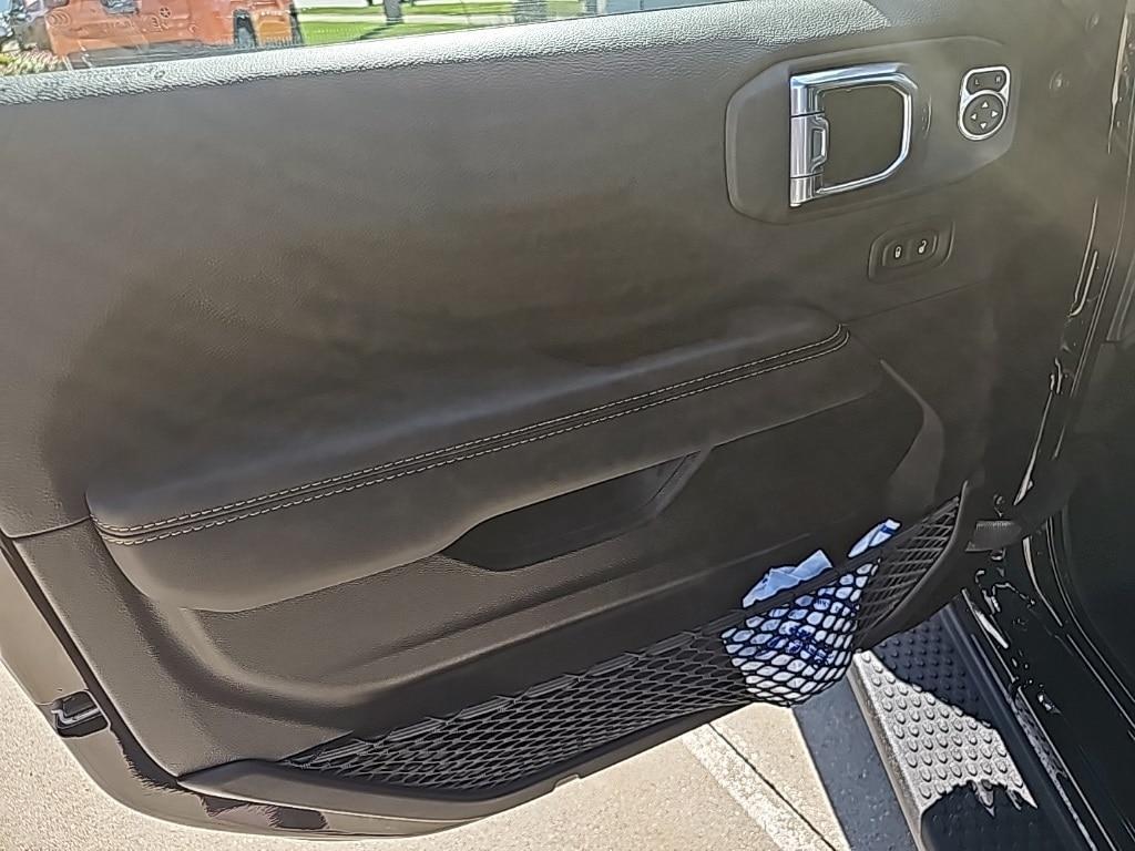 used 2025 Jeep Wrangler car, priced at $43,981