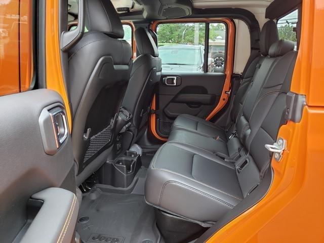 new 2025 Jeep Gladiator car, priced at $51,923