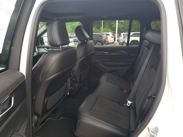 new 2025 Jeep Grand Cherokee car, priced at $46,280