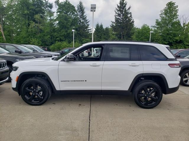 new 2025 Jeep Grand Cherokee car, priced at $46,280