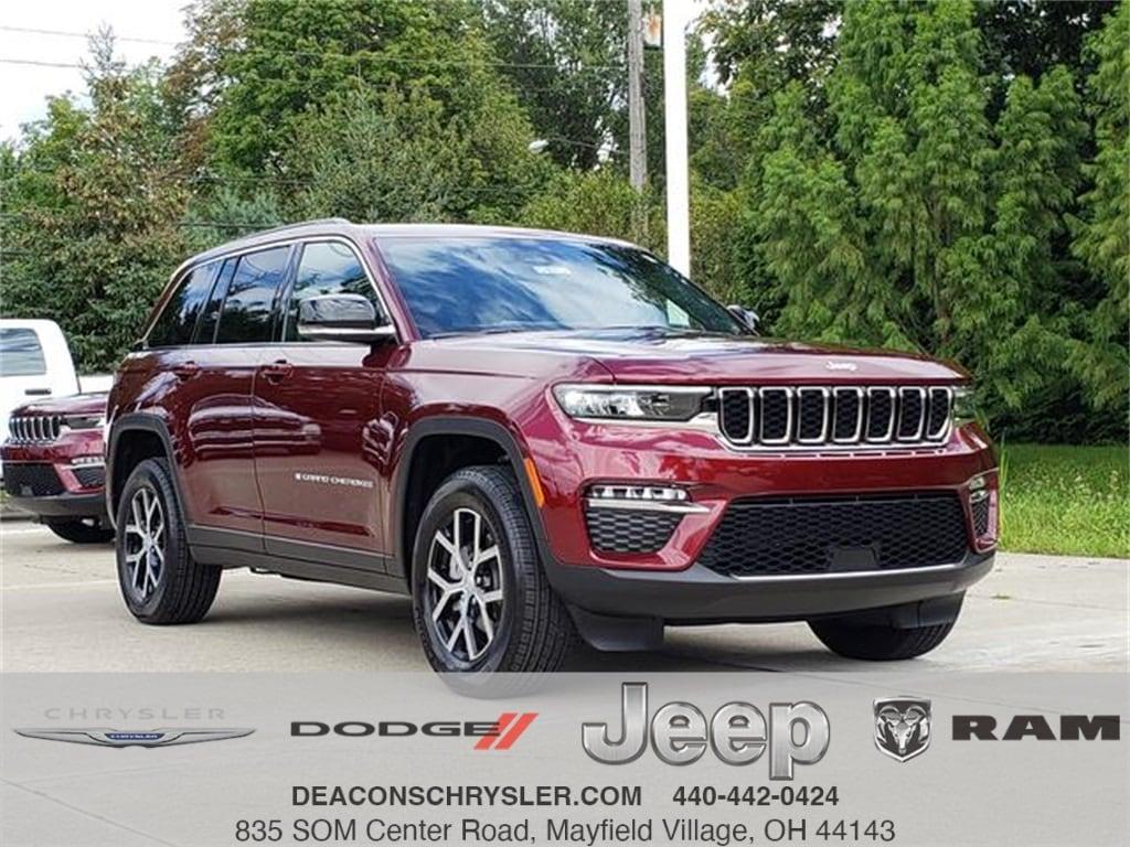 new 2025 Jeep Grand Cherokee car, priced at $45,490